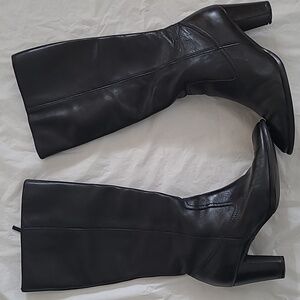 Apostrophe Black Leather Upper Bkock Heeled Boots